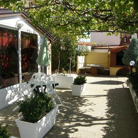 Akvarij - One Bedroom Baška Buitenkant foto