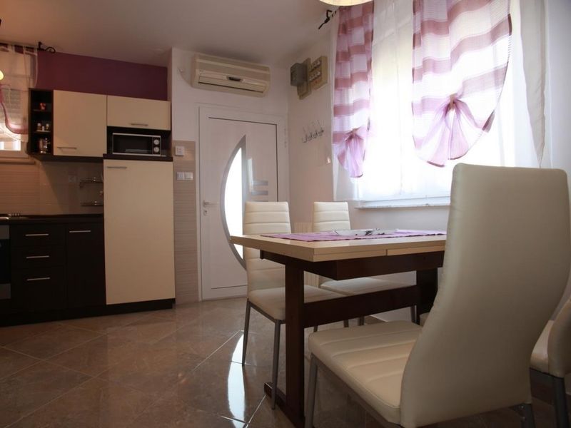 Akvarij - One Bedroom Baška Buitenkant foto